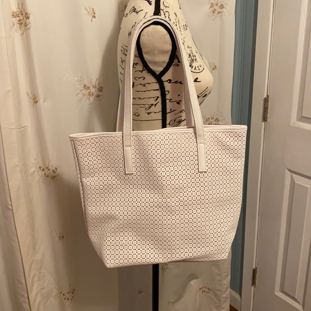 White tote bag